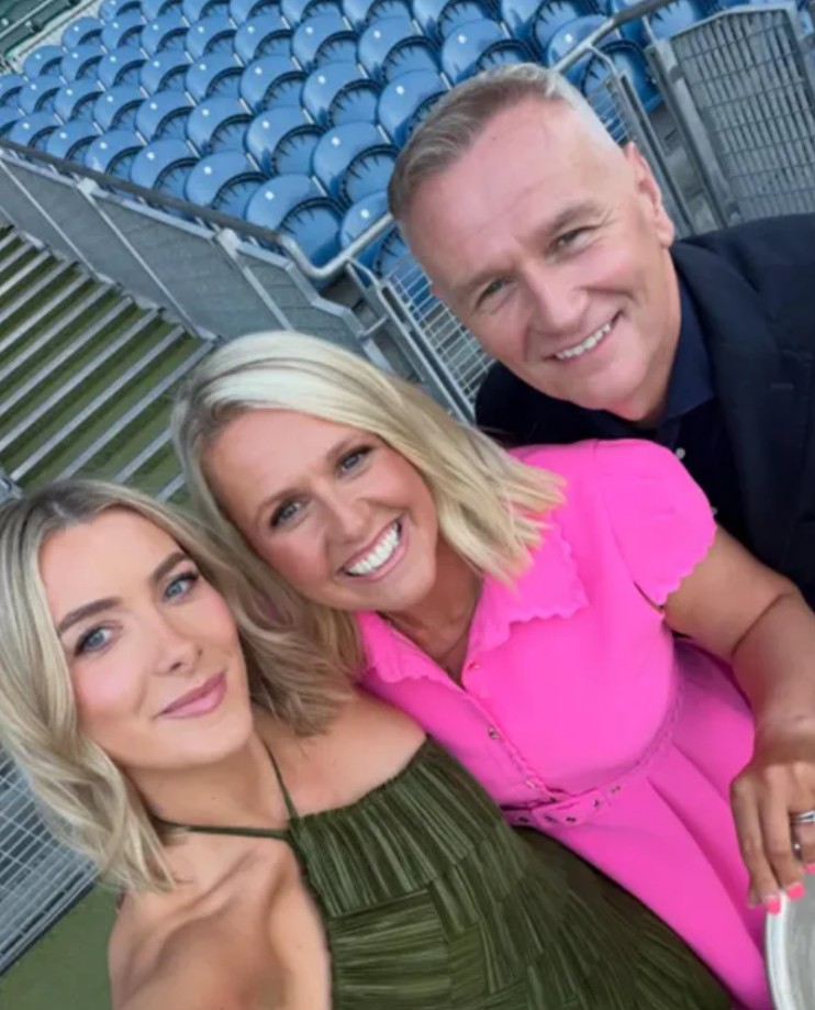 Louise Cantillon le Jacqui Hurley agus Daithi O Se. Pictiur Instagram