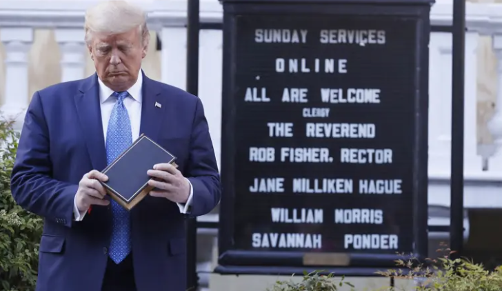 Trump: ‘Táimid an-bhródúil as seo. Tá an tír an-bhródúil as freisin'